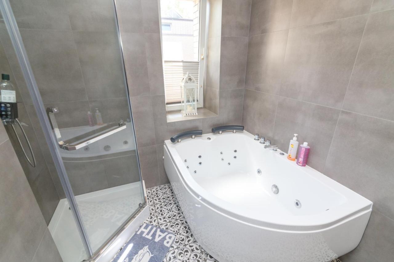 Apartament Z Jacuzzi Хель Екстер'єр фото