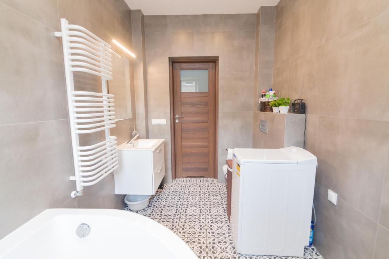 Apartament Z Jacuzzi Хель Екстер'єр фото